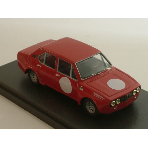 Alfa Romeo Alfetta 1.8 Gr. 2 Assetto Corsa 1972 - Serie Kit Montati By Carrara Models n° 2015 / 02 e 03 - Special Built 1:43 